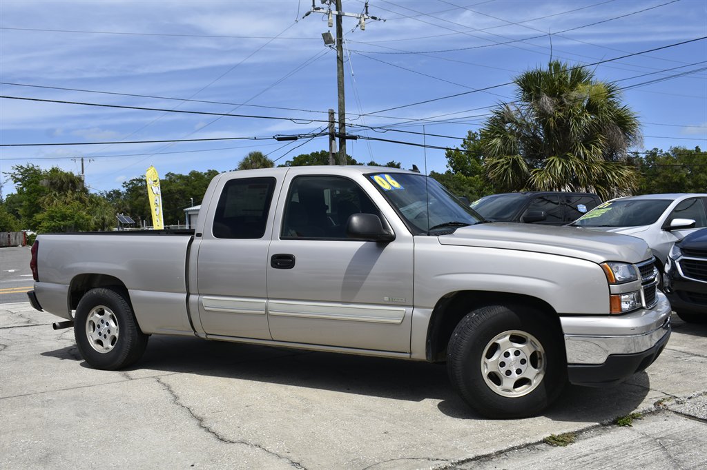 2006 Chevrolet Silverado 1500 - $7,999