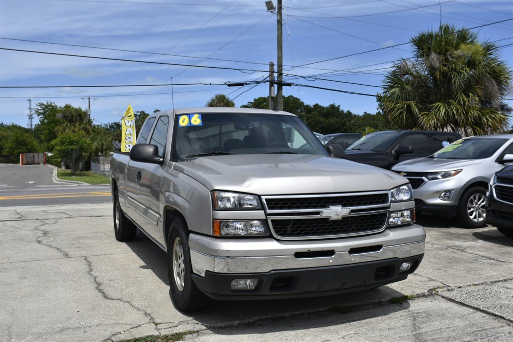 2006 Chevrolet Silverado 1500 - $7,999