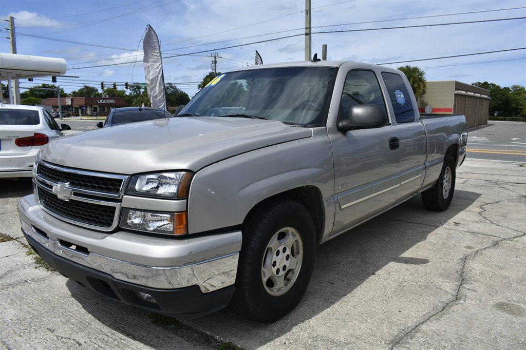 2006 Chevrolet Silverado 1500 - $7,999