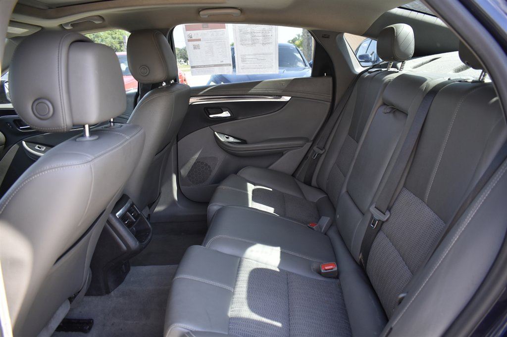 2016 Chevrolet Impala LT photo