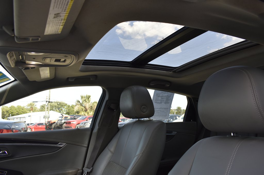 2016 Chevrolet Impala LT photo