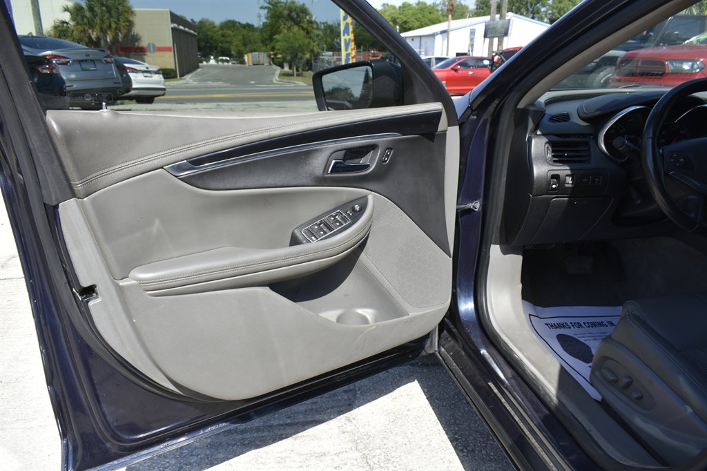 2016 Chevrolet Impala LT photo