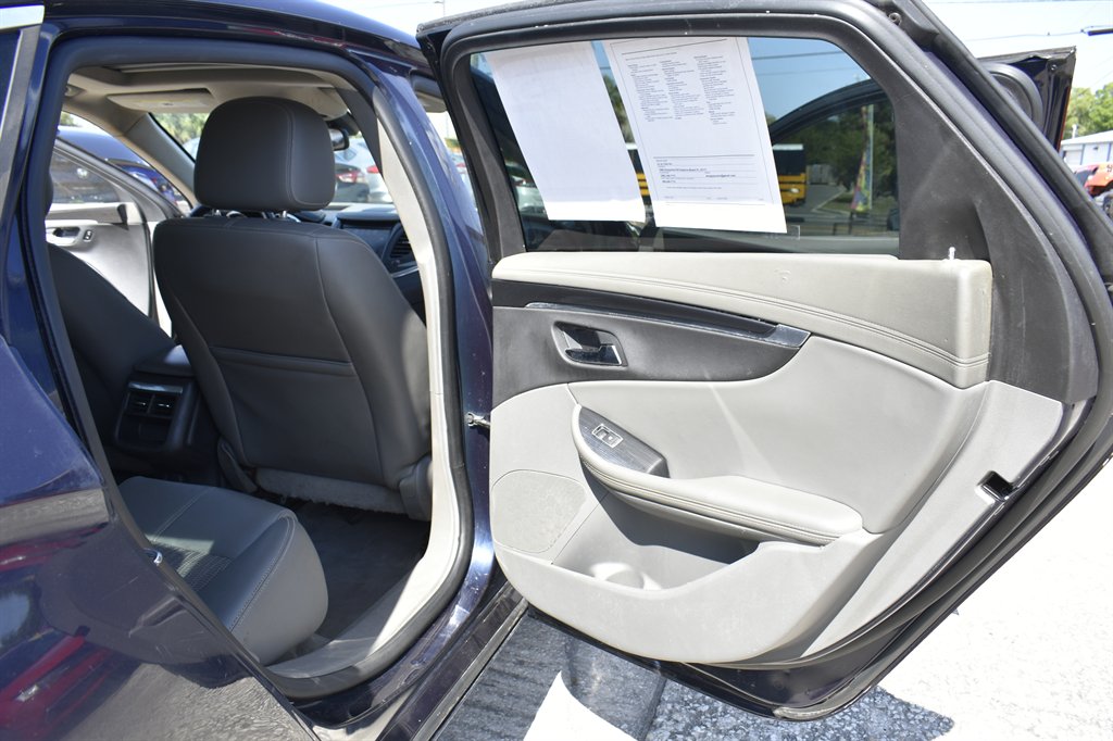 2016 Chevrolet Impala LT photo