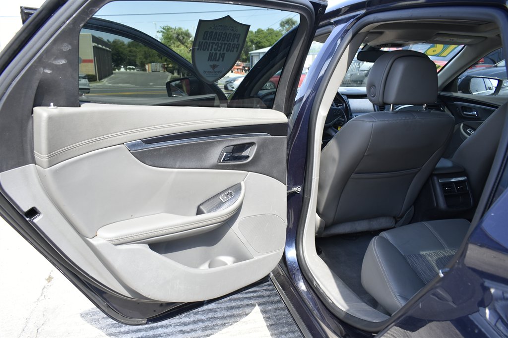 2016 Chevrolet Impala LT photo