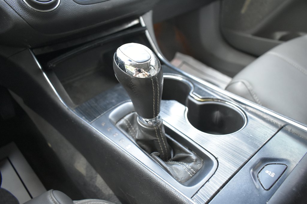 2016 Chevrolet Impala LT photo