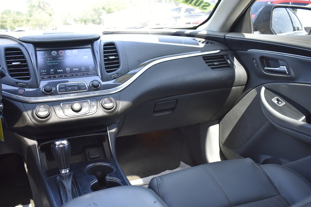 2016 Chevrolet Impala LT photo