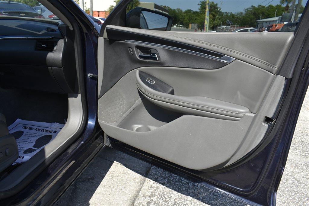 2016 Chevrolet Impala LT photo