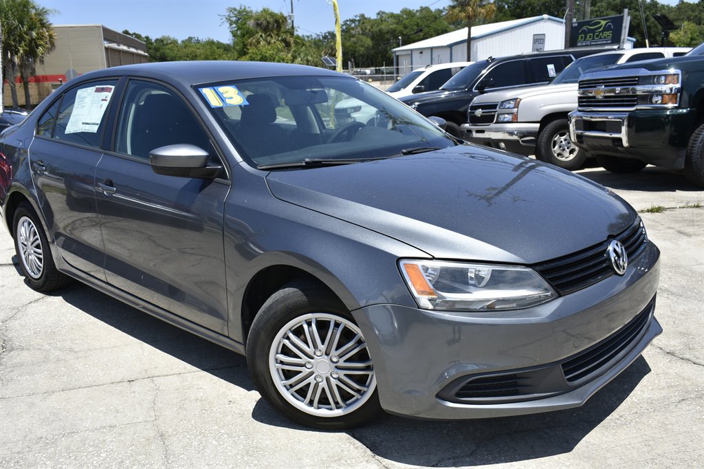 2013 Volkswagen Jetta - $6,999