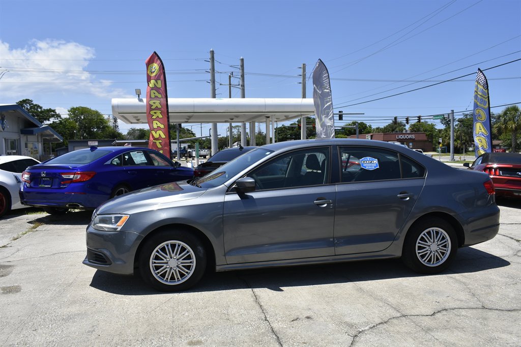 2013 Volkswagen Jetta - $6,999