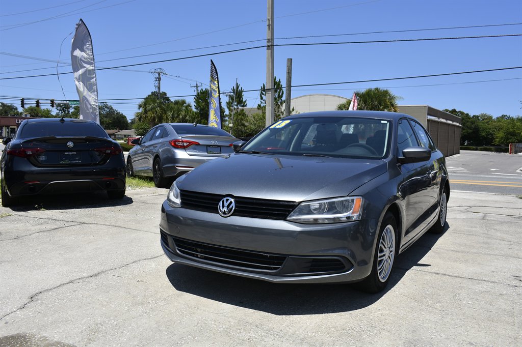 2013 Volkswagen Jetta - $6,999