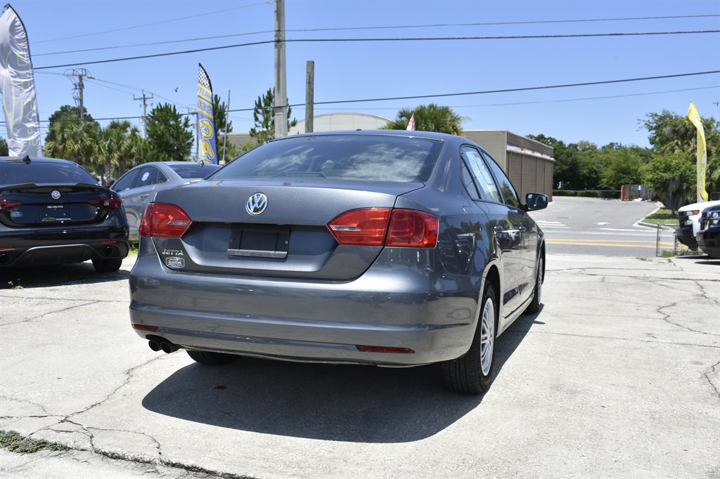 2013 Volkswagen Jetta - $6,999