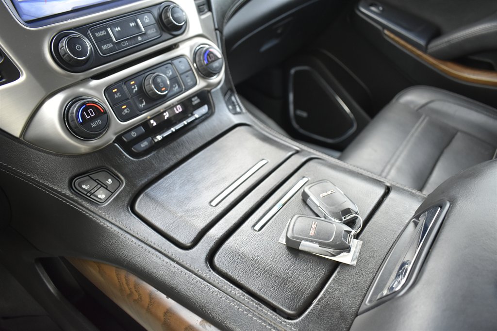 2019 GMC Yukon - $27,995