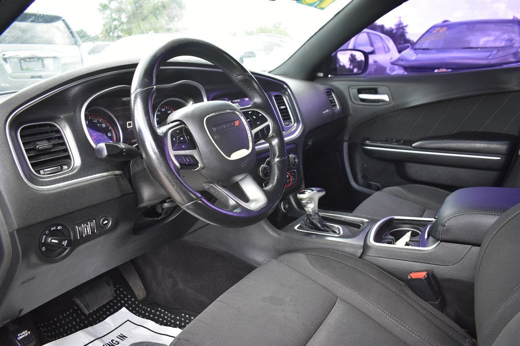 2018 Dodge Charger - $14,995
