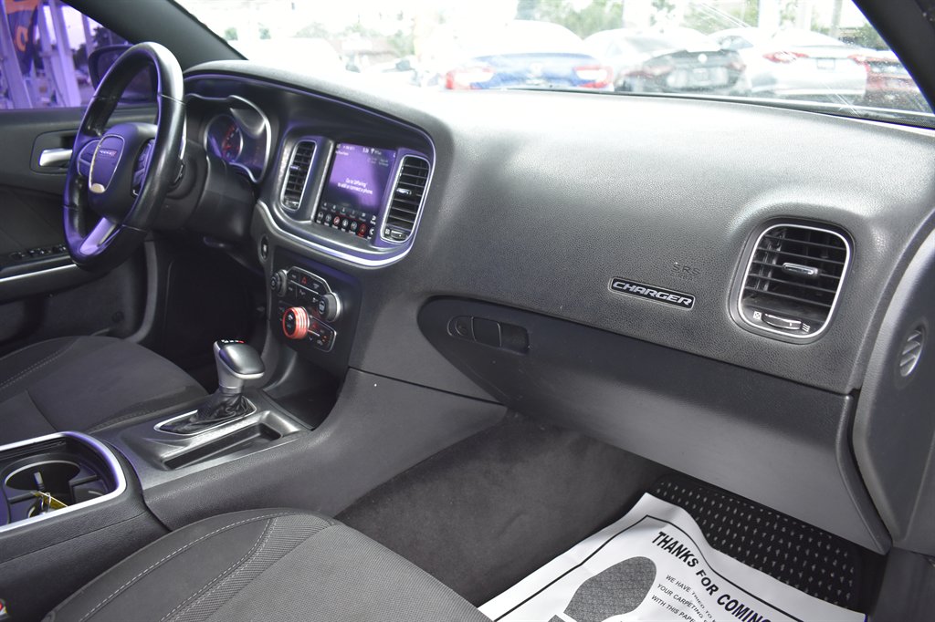 2018 Dodge Charger - $14,995