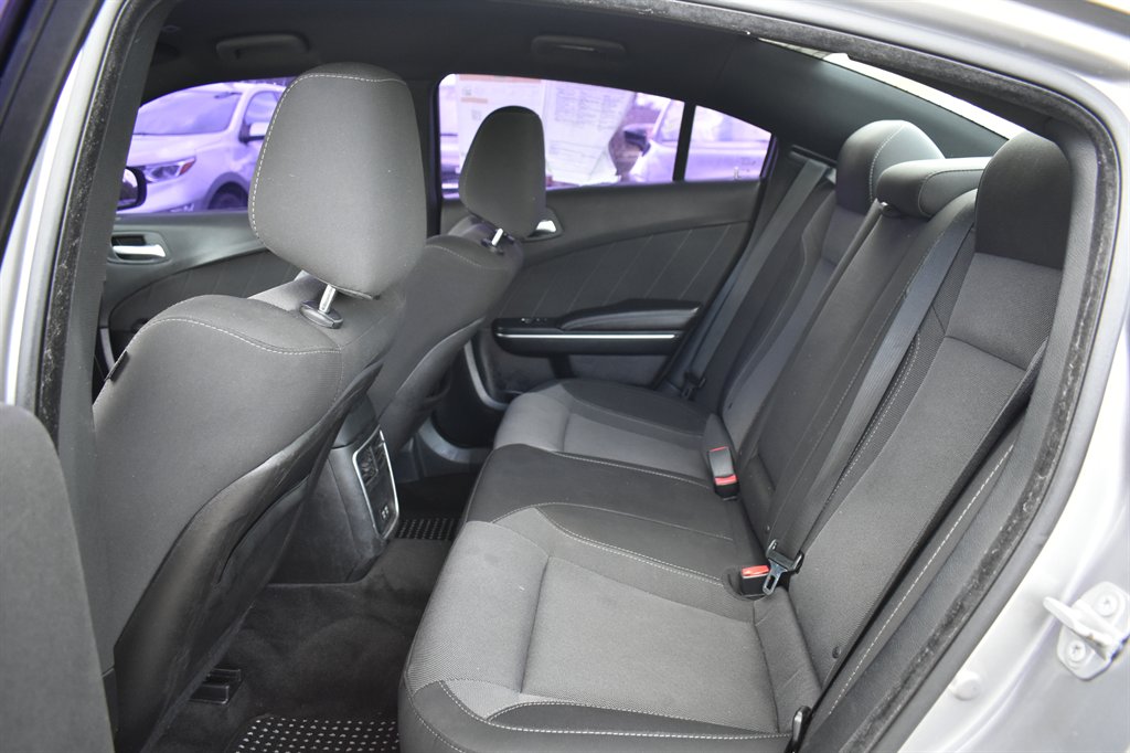 2018 Dodge Charger - $14,995