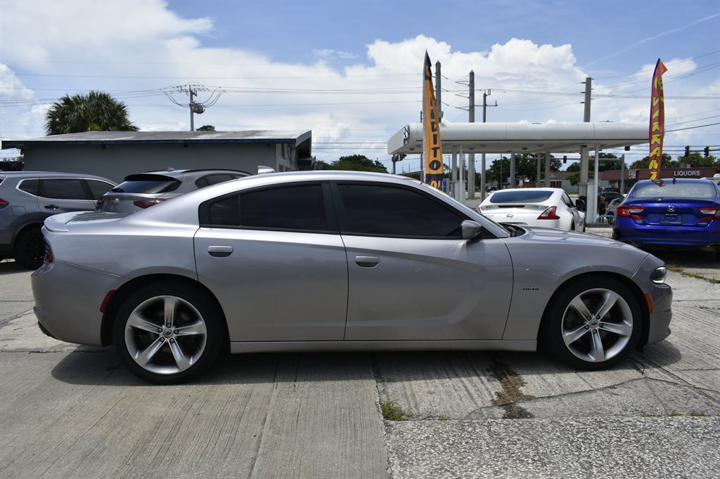 2018 Dodge Charger - $14,995
