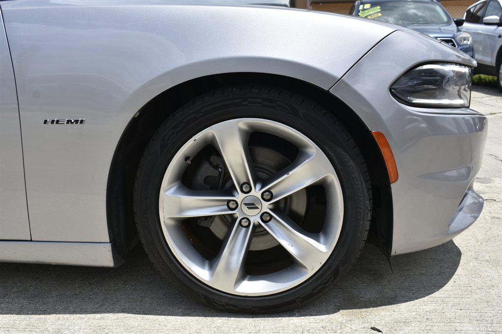 2018 Dodge Charger - $14,995
