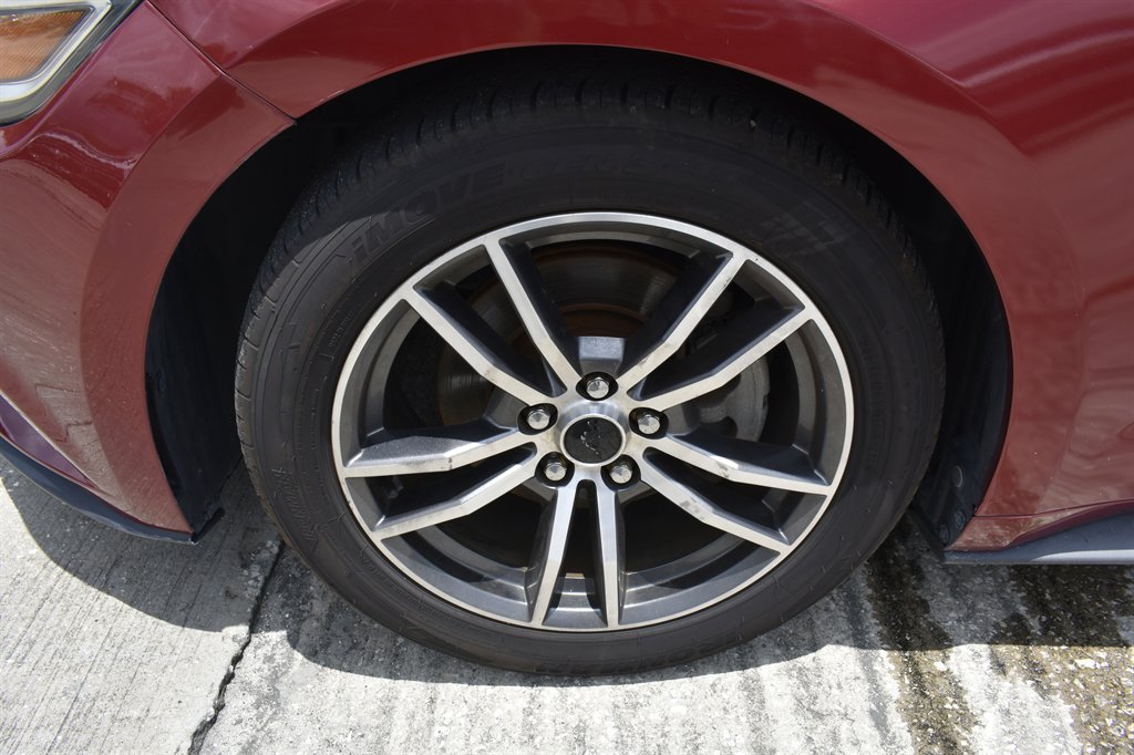 2016 Ford Mustang - $15,995
