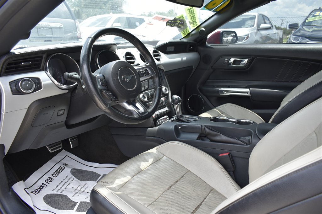2016 Ford Mustang - $15,995