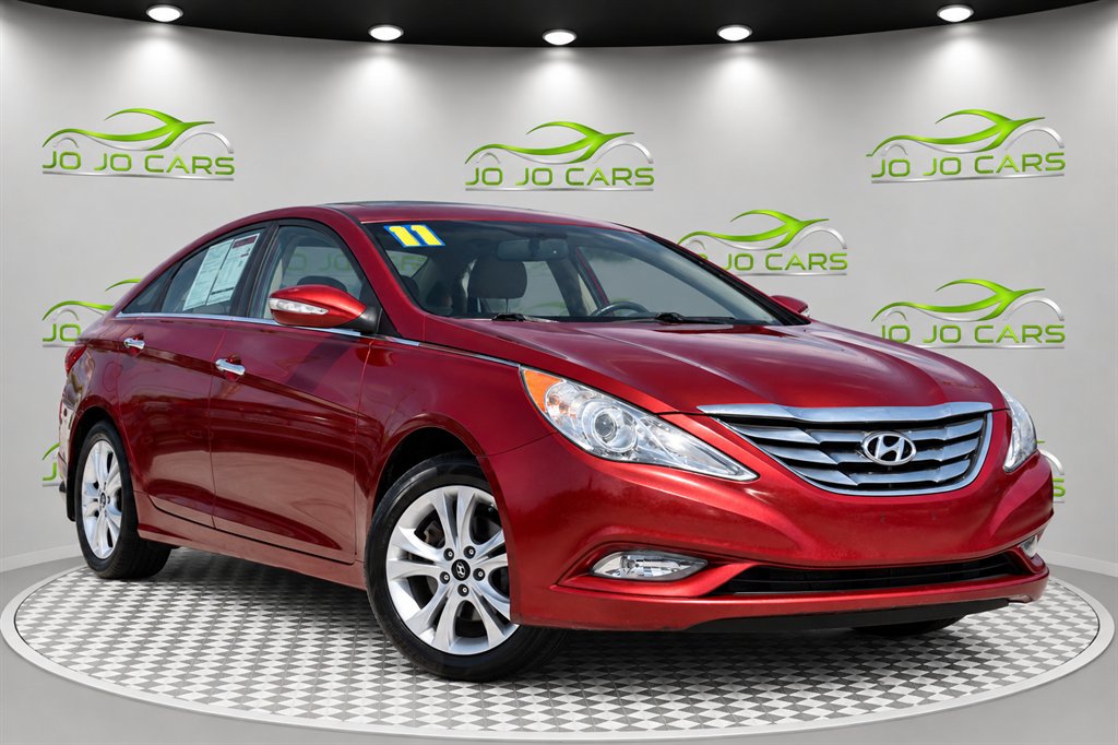2011 Hyundai Sonata Middle level