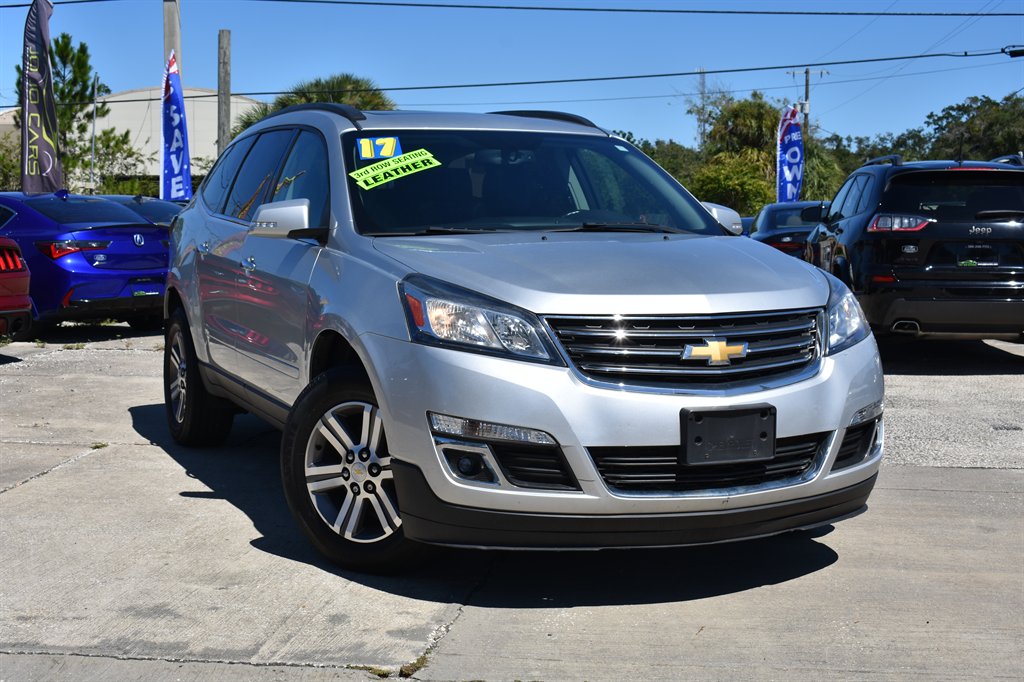 2017 Chevrolet Traverse - $10,995