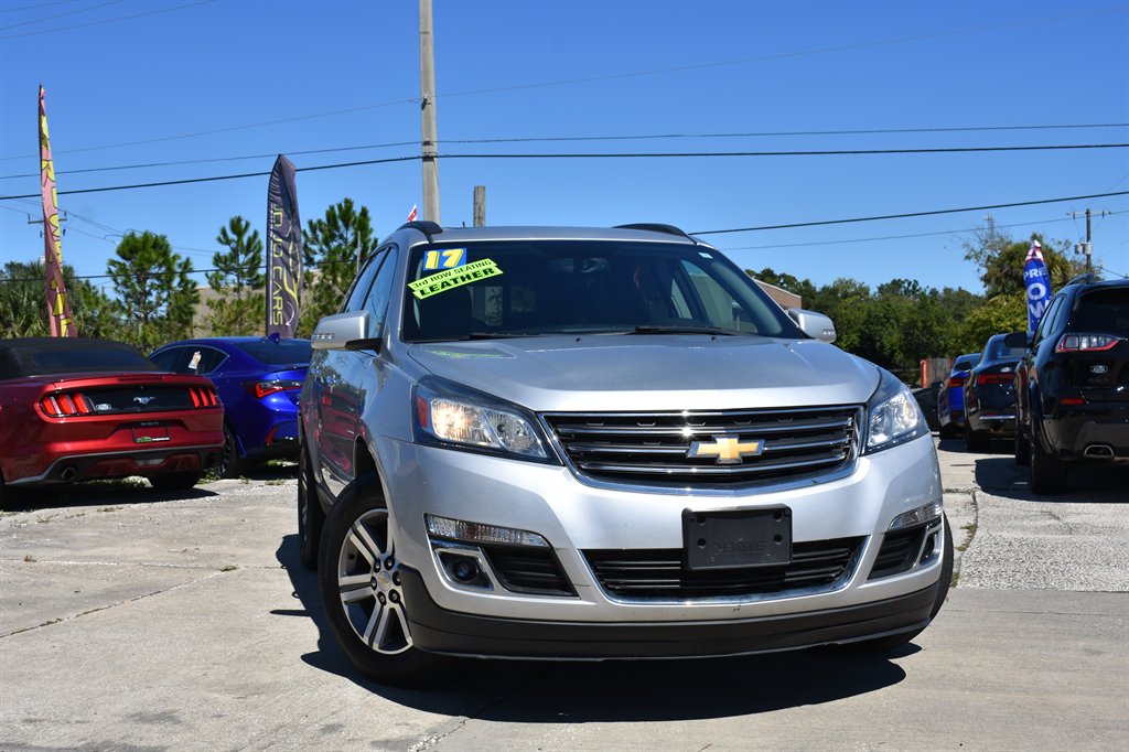 2017 Chevrolet Traverse - $10,995