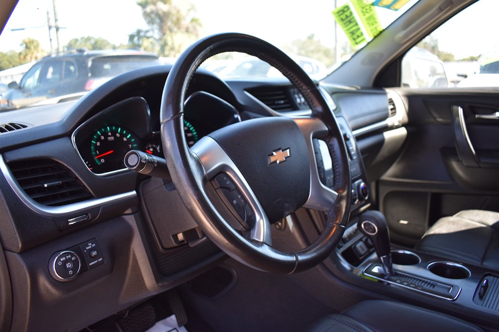 2017 Chevrolet Traverse - $10,995