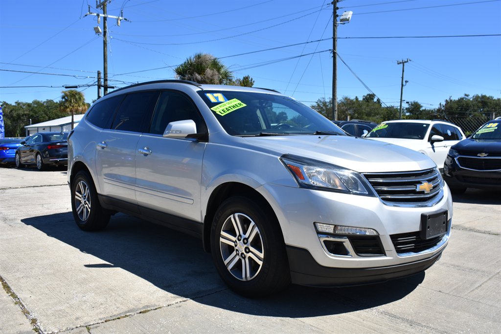 2017 Chevrolet Traverse - $10,995