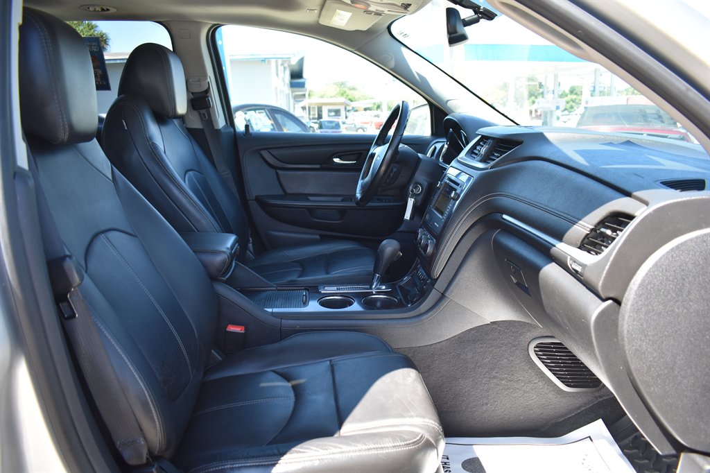 2017 Chevrolet Traverse - $10,995