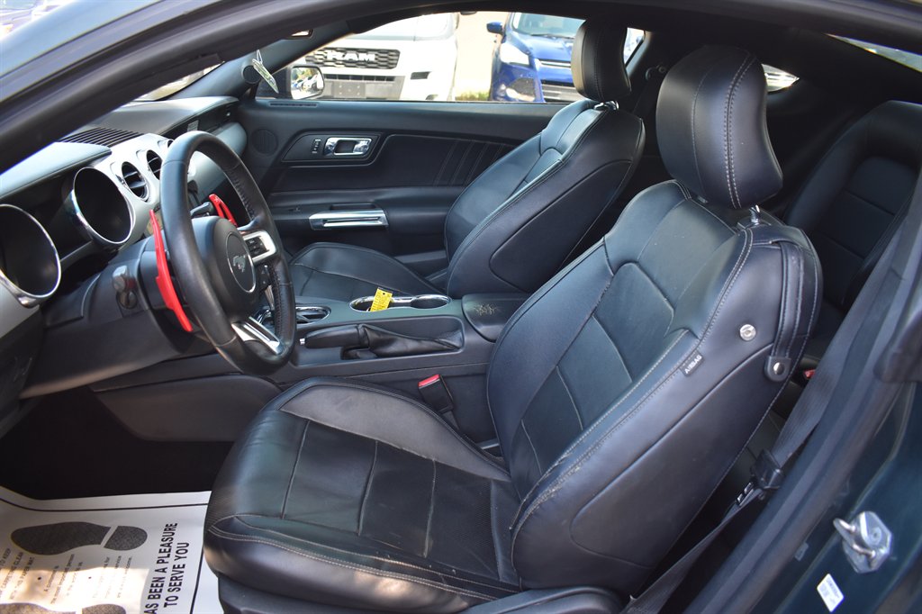 2016 Ford Mustang - $19,995