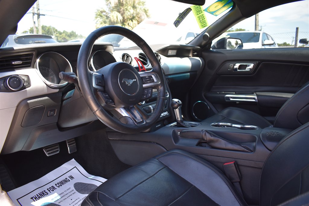 2016 Ford Mustang - $19,995