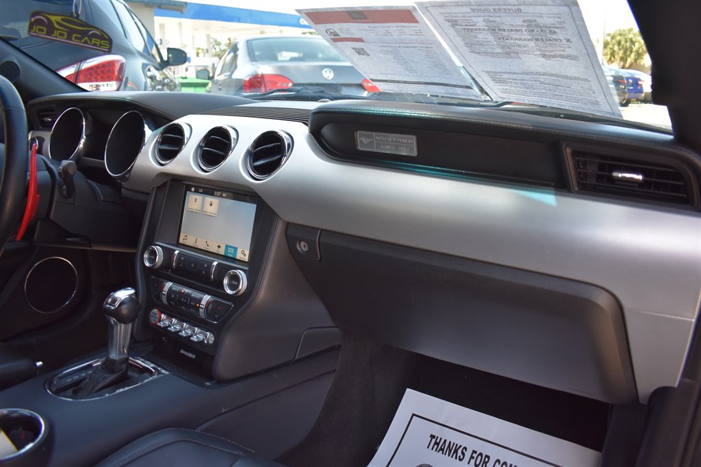 2016 Ford Mustang - $19,995