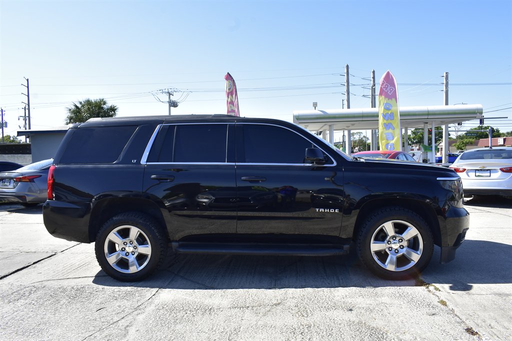 2017 Chevrolet Tahoe LT photo