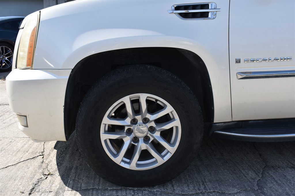 2007 Cadillac Escalade - $9,995
