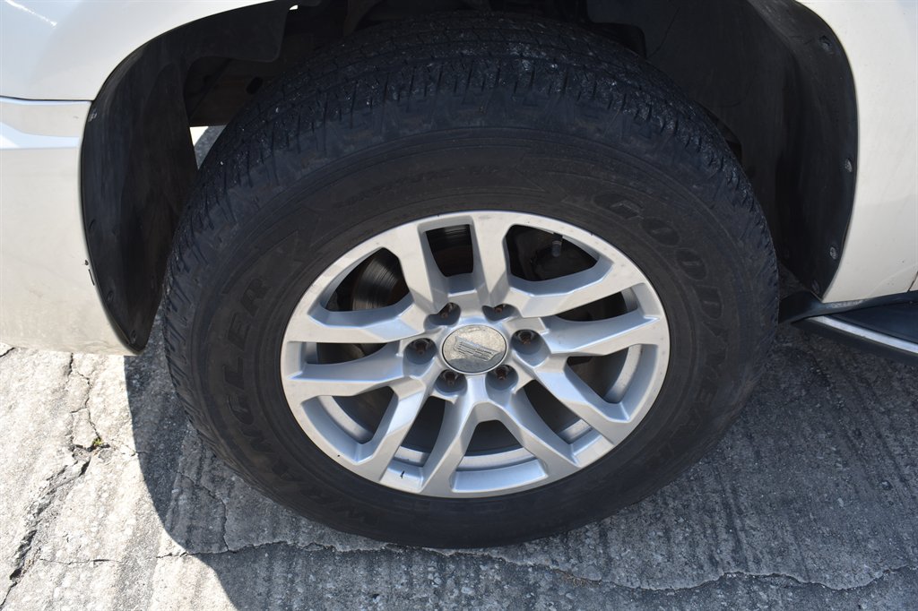 2007 Cadillac Escalade - $9,995