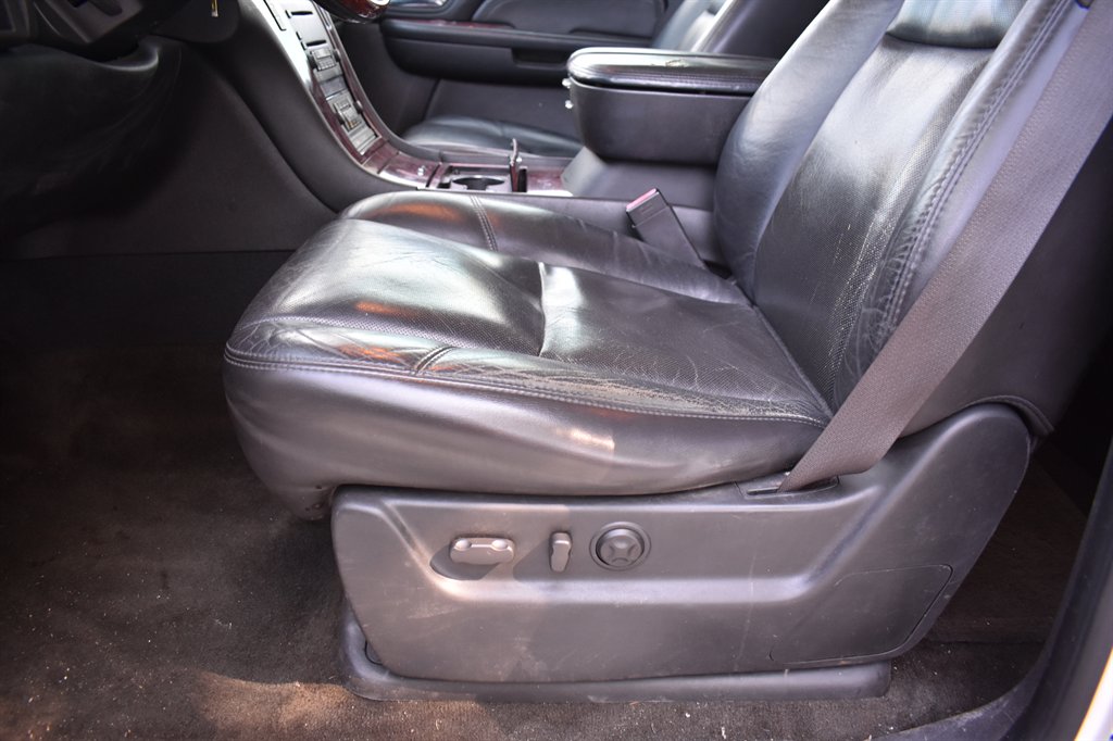 2007 Cadillac Escalade - $9,995