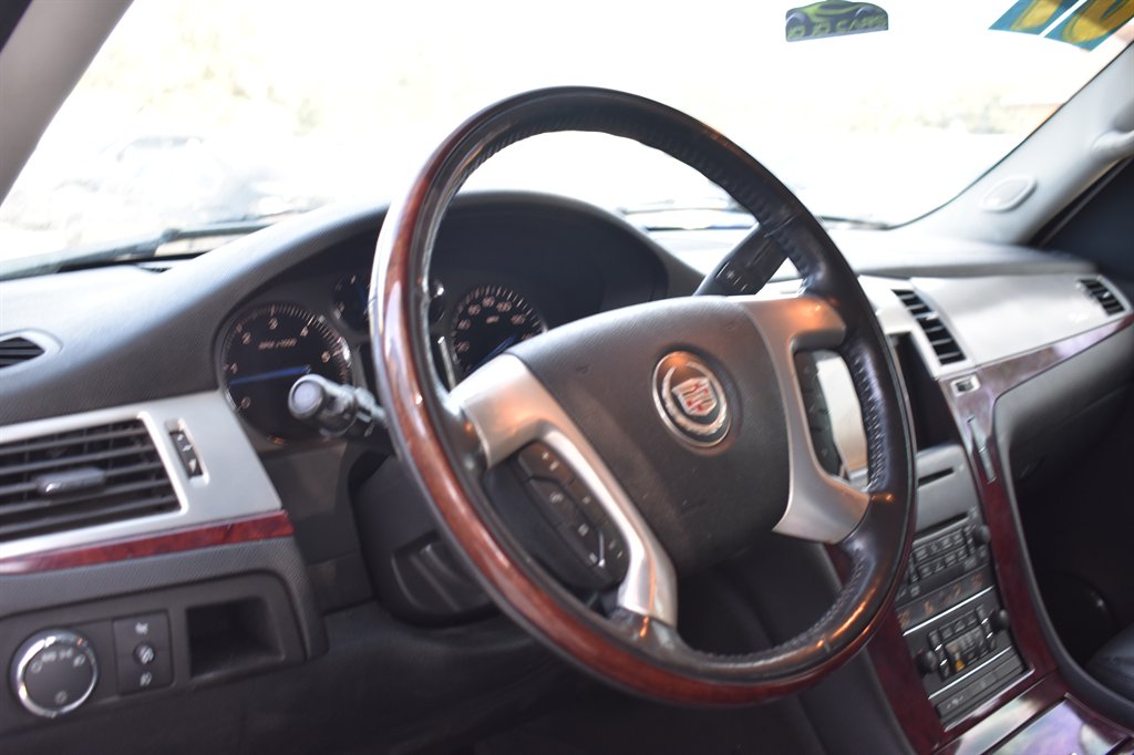 2007 Cadillac Escalade - $9,995