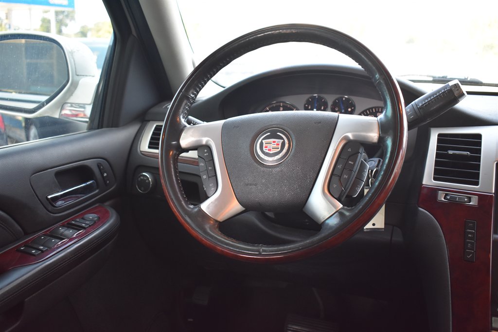 2007 Cadillac Escalade - $9,995