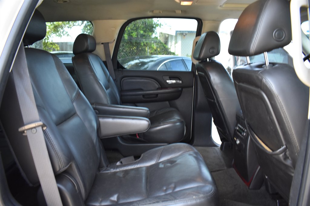 2007 Cadillac Escalade - $9,995