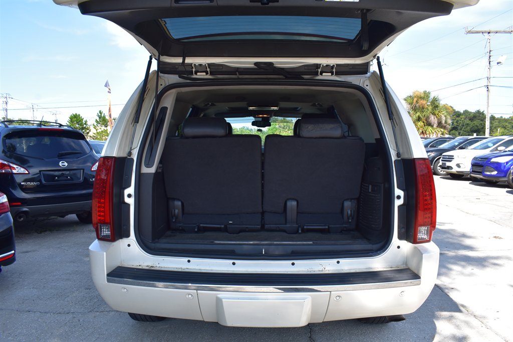 2007 Cadillac Escalade - $9,995