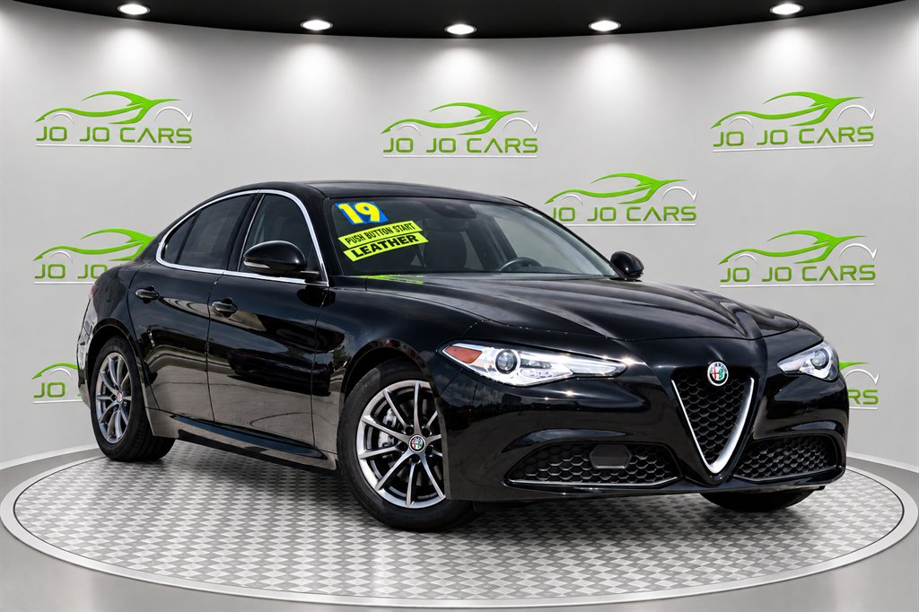 2019 Alfa Romeo Giulia Base