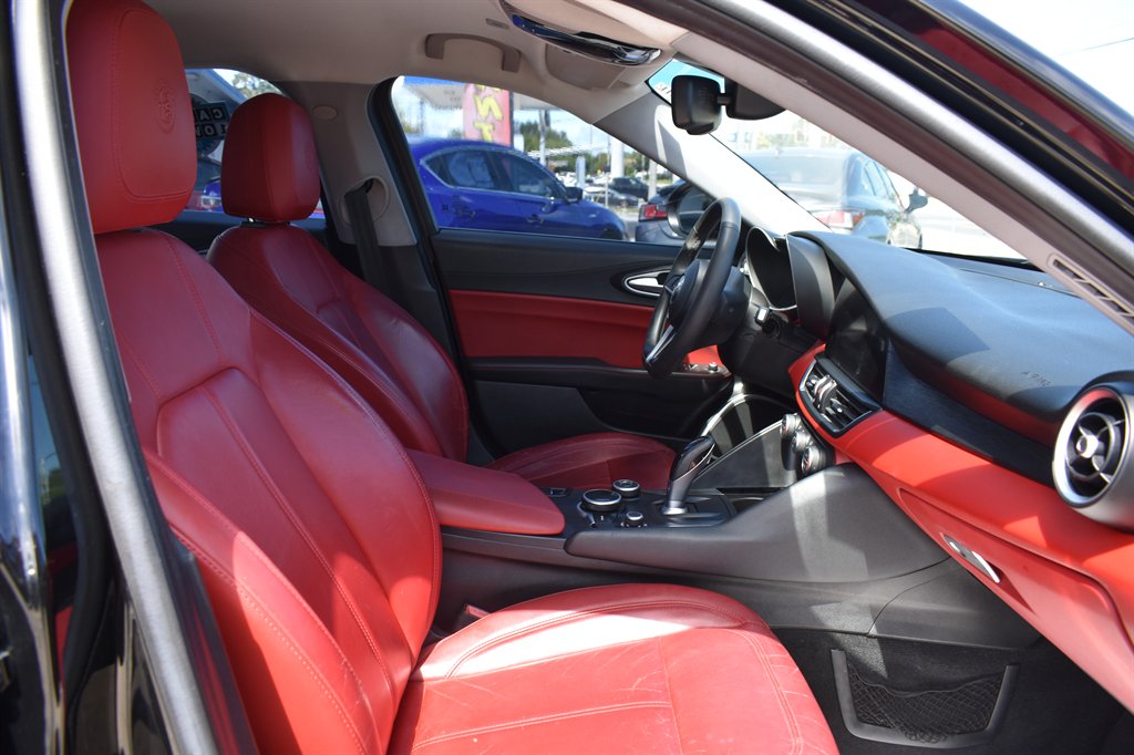 2019 Alfa Romeo Giulia - $17,499