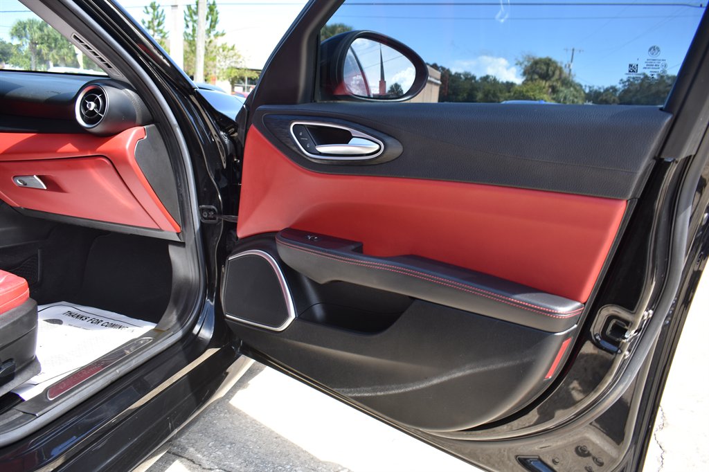 2019 Alfa Romeo Giulia - $17,499