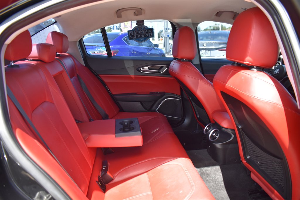 2019 Alfa Romeo Giulia - $17,499