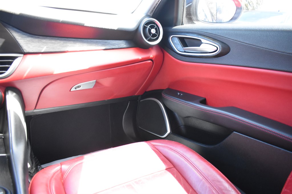 2019 Alfa Romeo Giulia - $17,499