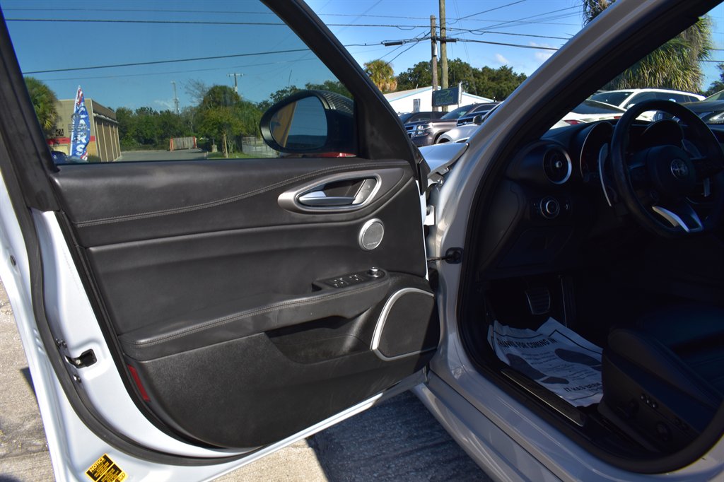 2020 Alfa Romeo Giulia - $16,995