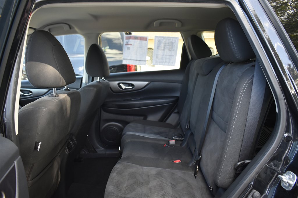 2016 Nissan Rogue - $9,995