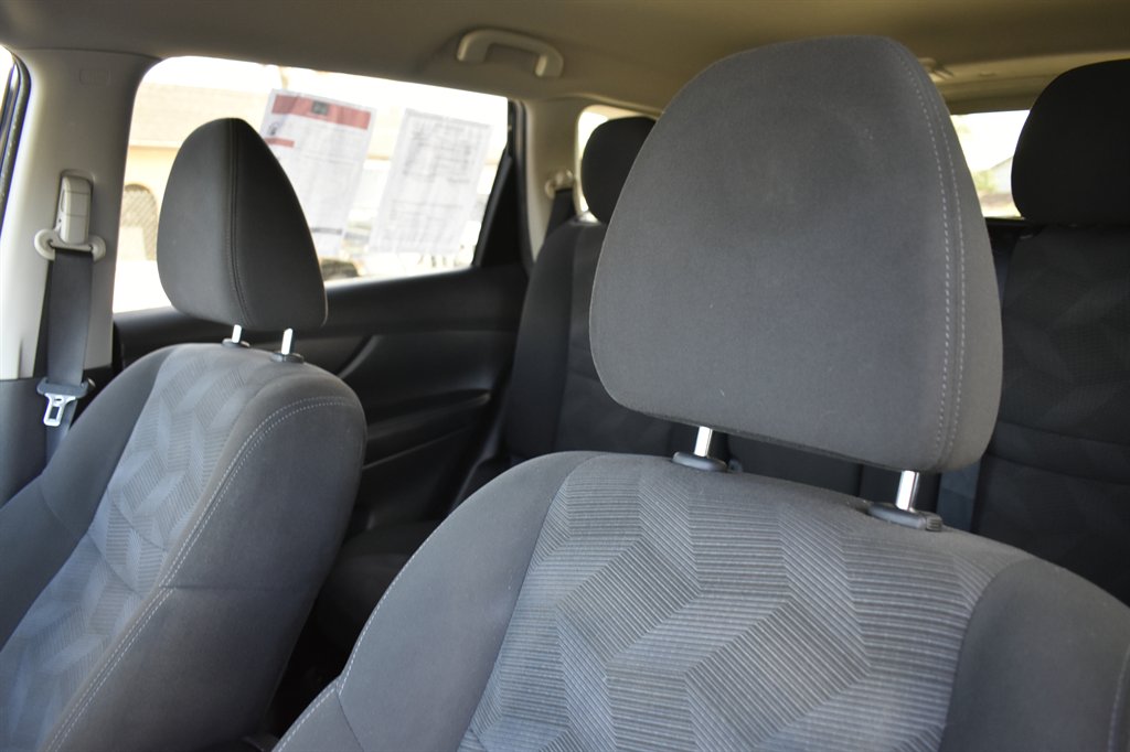 2016 Nissan Rogue - $9,995