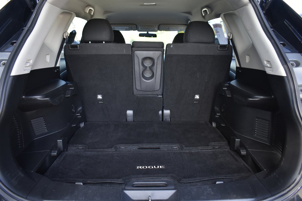 2016 Nissan Rogue - $9,995