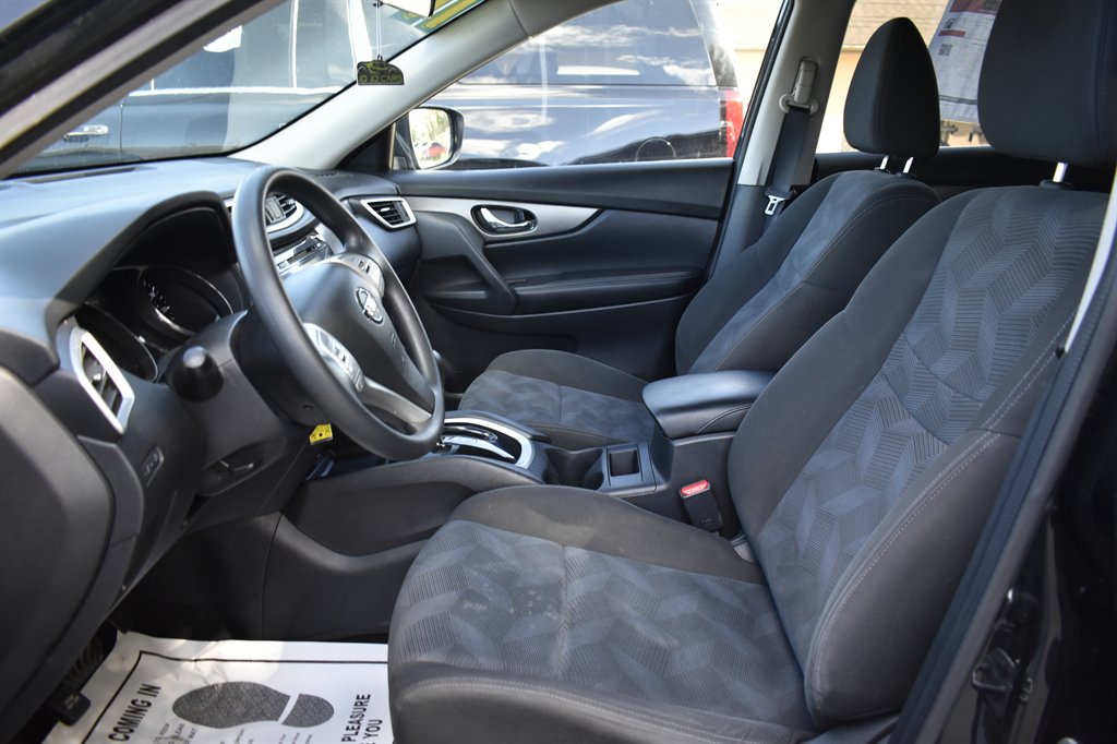 2016 Nissan Rogue - $9,995